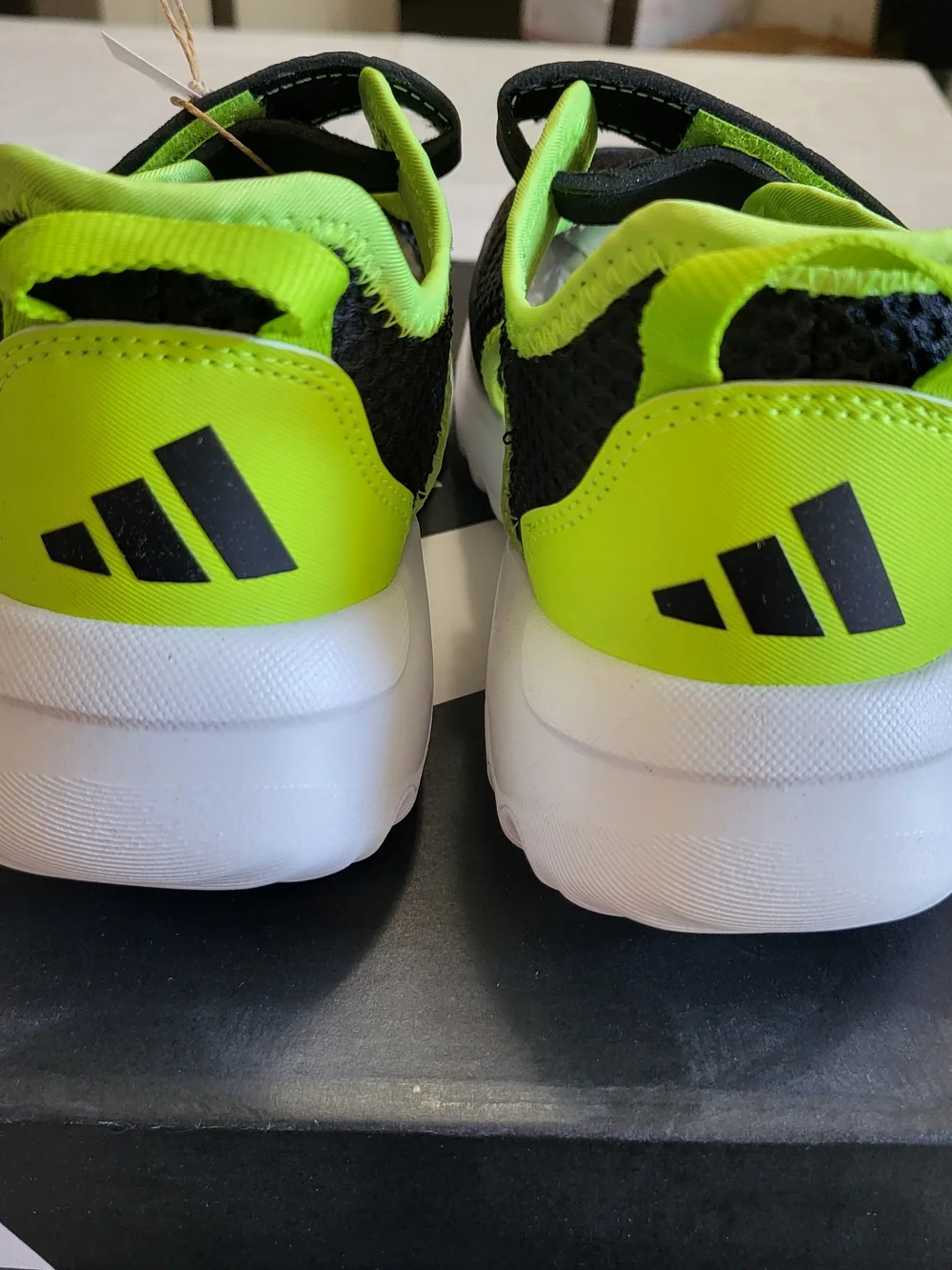*NEW* Adidas Summerflex C Kids 3 Training Shoes Neon Green with Tags and Box